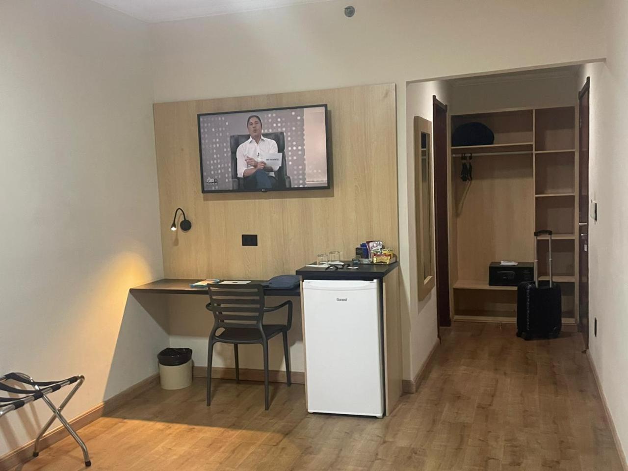 Summit Suites Hotel Жундиаи Экстерьер фото